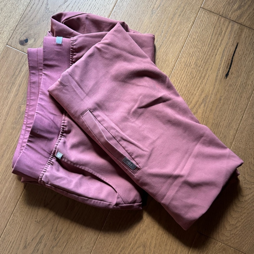 Figs Scrub Set (Zamora Bottom, Casma Top) - EUC - 6XL - Quartz Pink